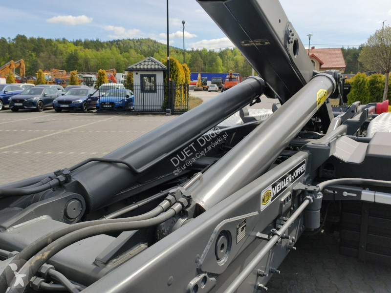 Kamion Volvo FH 460 Globetrotter Hakowiec...
