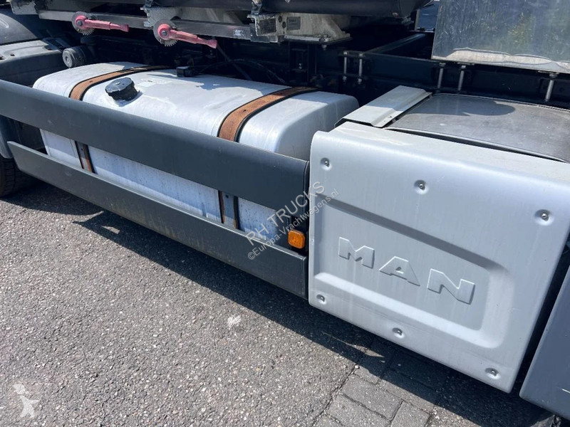 Lastbil MAN 26.560 6X2 EURO 6 - 11.500L VACUUM...