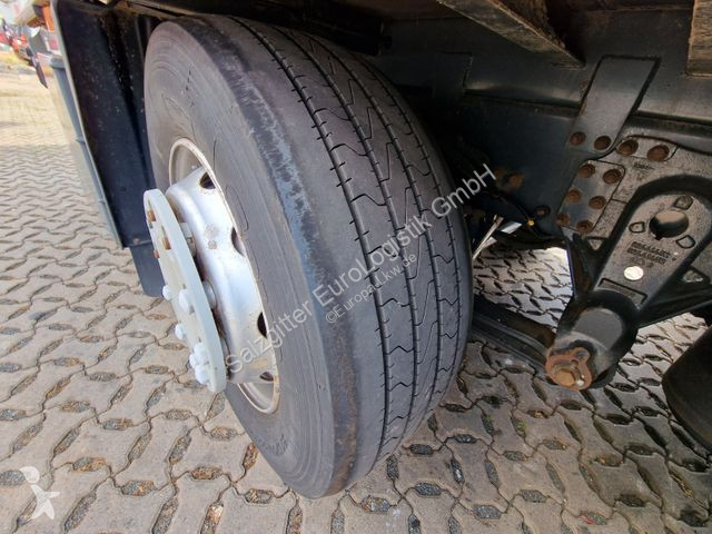 Lastbil Renault D wide / Ladebordwand / Getränke