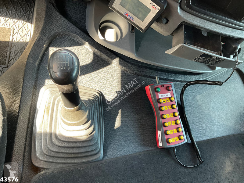 Kamion Mercedes 4148 K 8x4 Falkom Abschlepp met...