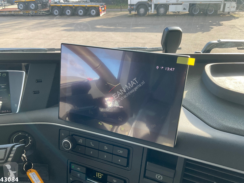 Camion Volvo 10x4 Fassi 215 Tonmeter laadkraan...