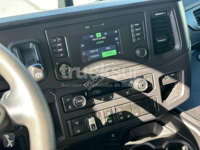 Camion remorque Scania 18