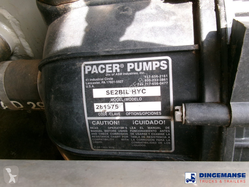 Kamion Mercedes 2535 6x2 vacuum tank Saugbagger