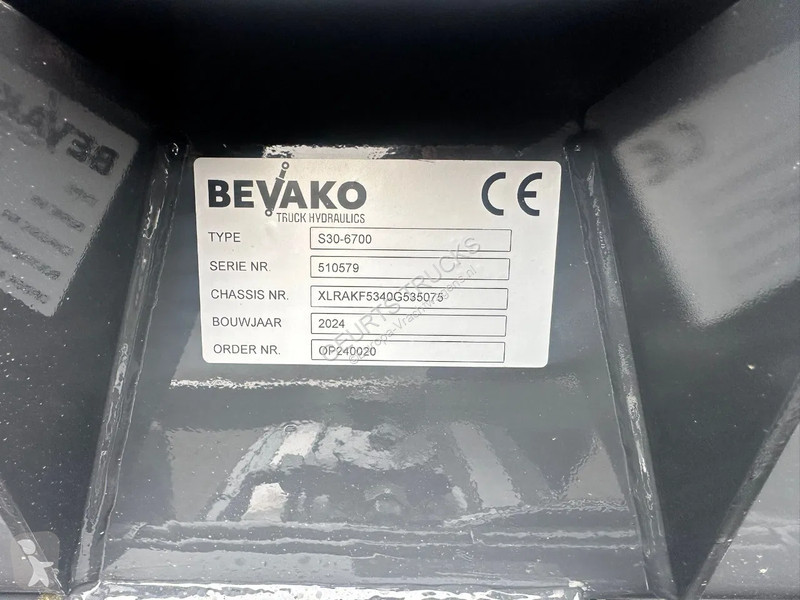 Kamion DAF 530 8X2 TRIPLE VDL S-30-6700...