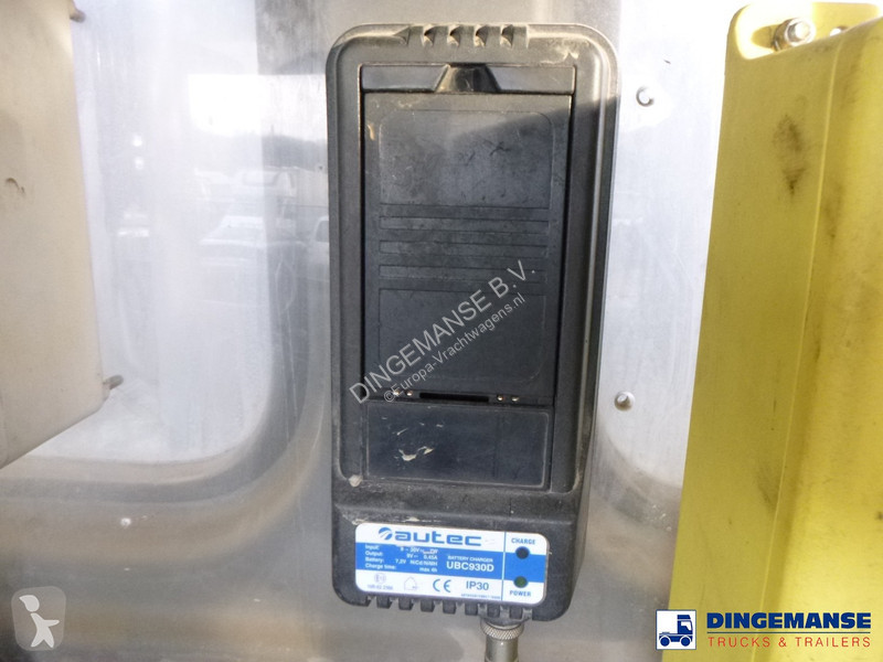 Camion Mercedes 2633 6x4 RHD Sermac SCL 130...