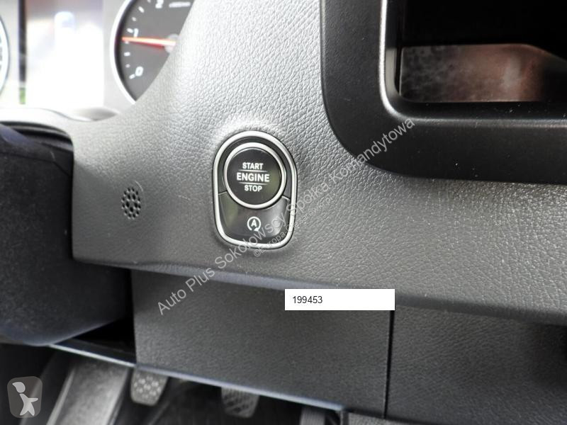 Autoutilitară Mercedes SPRINTER 315 SKRZYNIA 8...