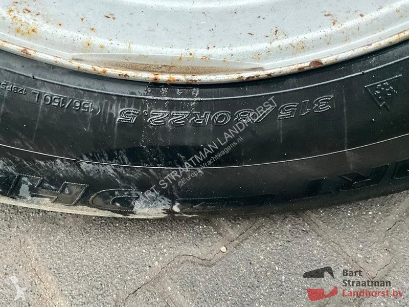 Kamion Mercedes 4142 8x8 Euro 6 Met 2 zijden...