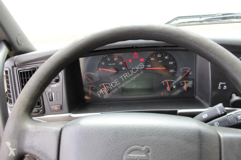 Kamion Volvo 330 * EURO5 * CARRIER SUPRA SILENT...