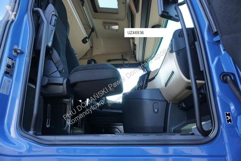 Kamion s návěsem Mercedes / TANDEM