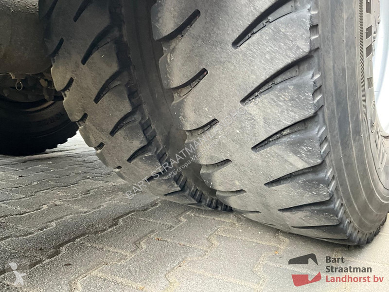 Camión Volvo 420 8x4 Euro 5 with Cable...