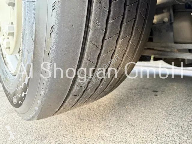 شاحنة مقطورة Renault T480...