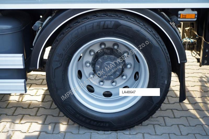 شاحنة مقطورة DAF CF 450