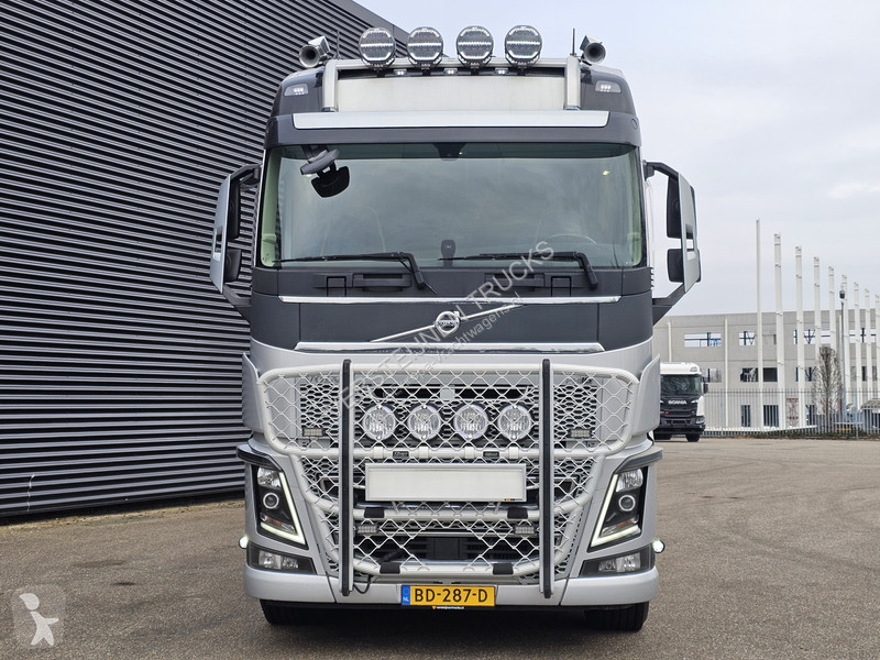 شاحنة Volvo 750 8x4 / RETARDER / FASSI 71 TM + JIB