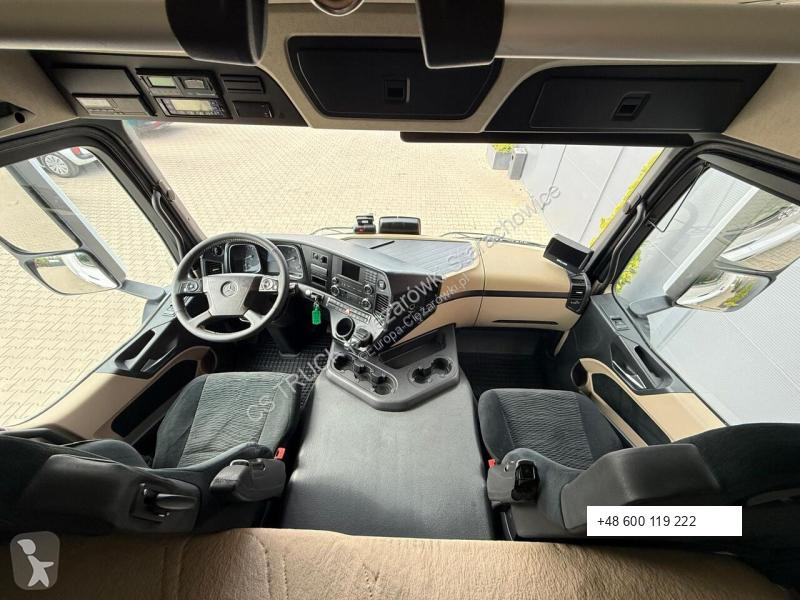 شاحنة Mercedes 2530