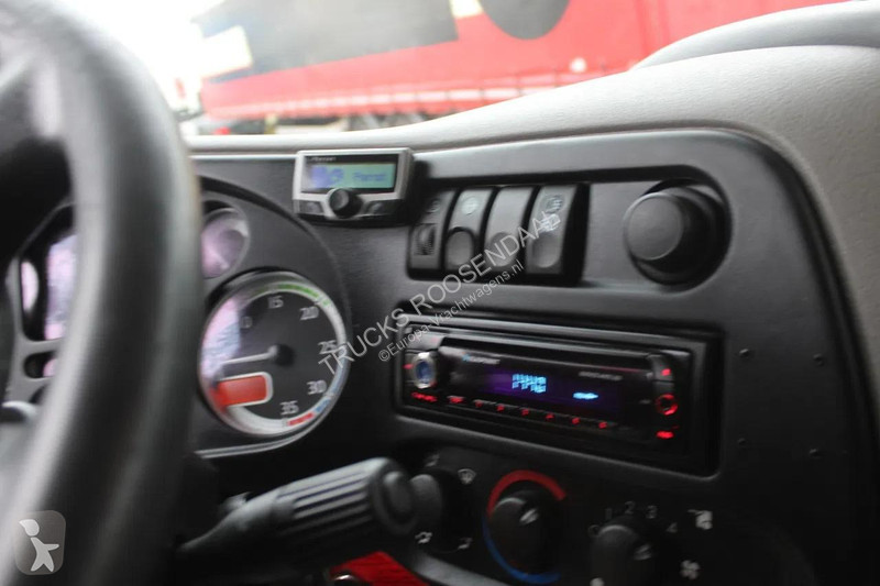 شاحنة DAF LF + EURO 5 + thermo king LOW KM +...
