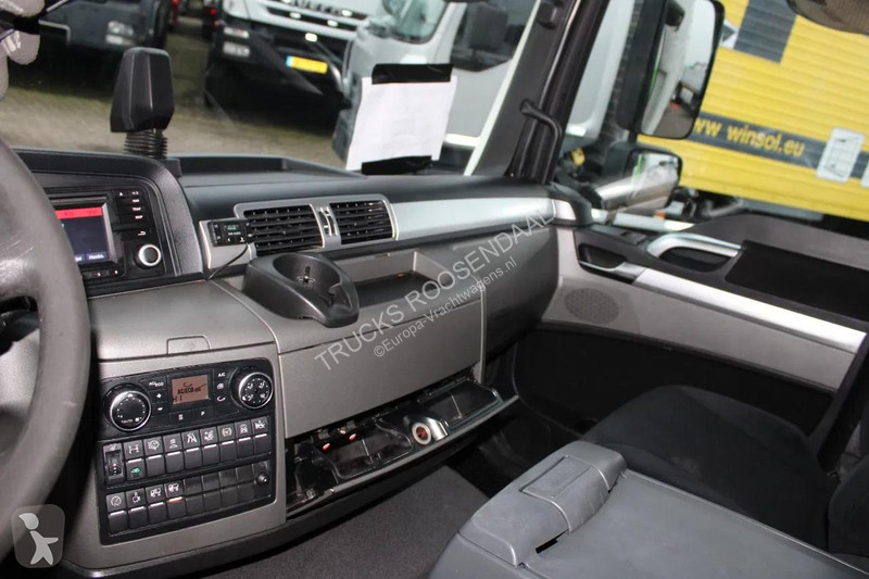 شاحنة MAN 8.220 + EURO 6 + LIFT