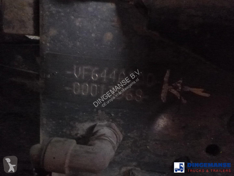 شاحنة Renault 220 dci 4x2 fuel tank 10.5 m3 / 4...
