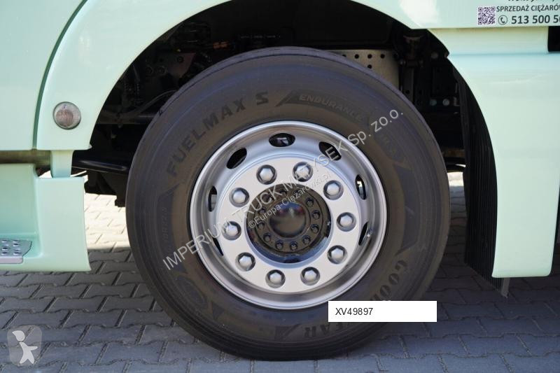 Хенгер MAN TGX 26.460