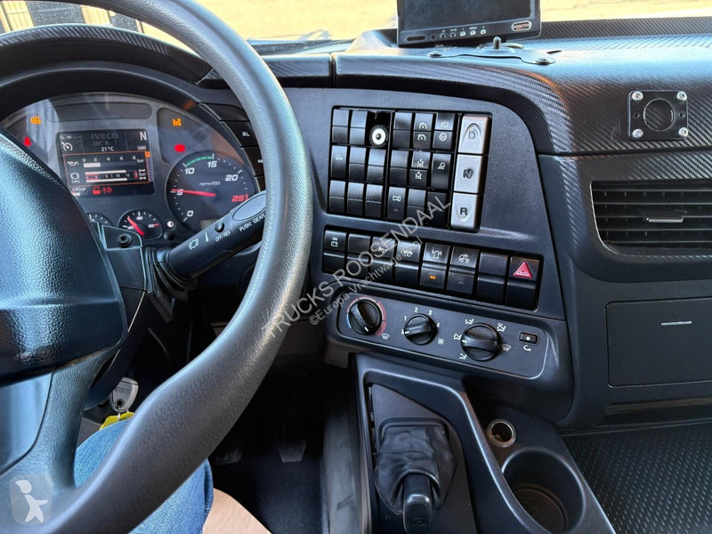 شاحنة Iveco 420 X-WAY + HMF 5020K-RCS 6x...
