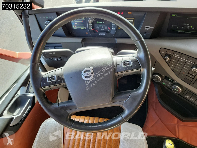 شاحنة Volvo 750 8X2 Palfinger PK15002 Kran...