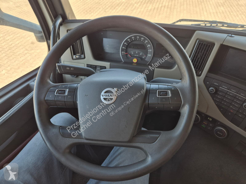 Камион Volvo FM 340 / CARRIER I350 / LIFT ZEPRO