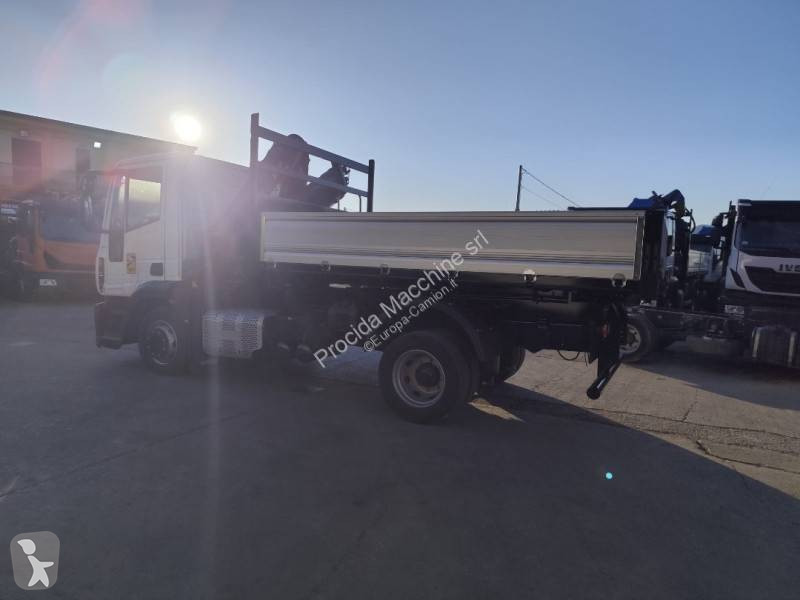 شاحنة Iveco