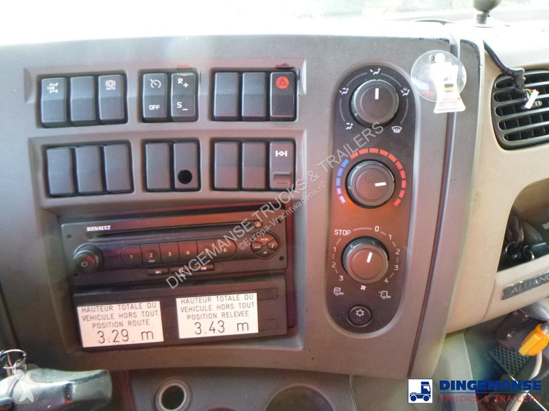 شاحنة Renault 270.18 4x2 fuel tank 13.3 m3 / 4...