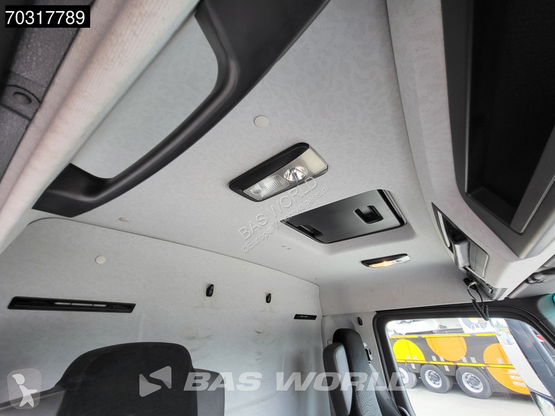 شاحنة Mercedes 2530 NGT 6X2 CNG Engine! HIAB...