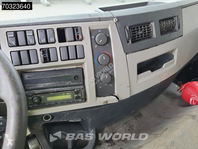 شاحنة Volvo 300  6X4 Palfinger PK13001 Manual...