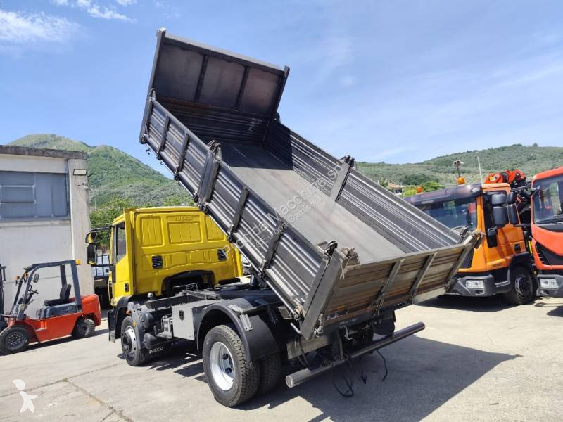 شاحنة Iveco