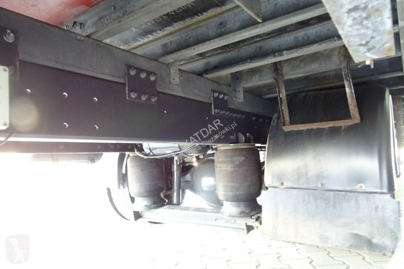 Camión DAF LF 210 euro 6 kontener...