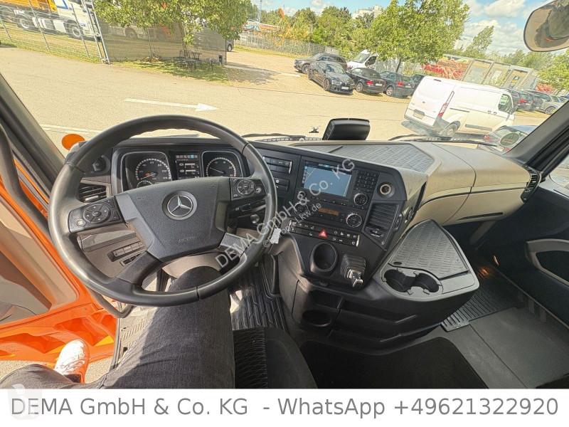 شاحنة Mercedes...