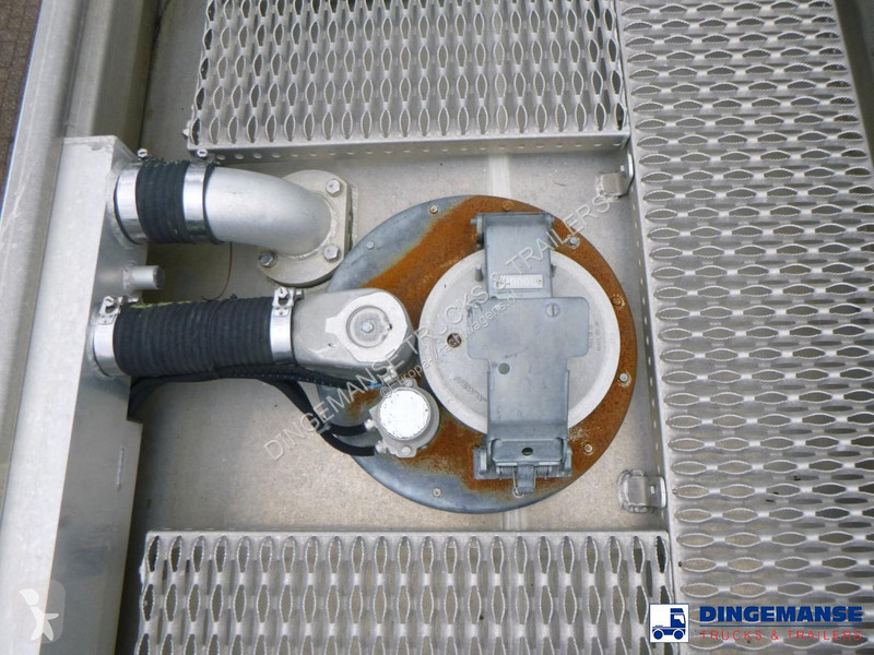 شاحنة Renault 270.19 4x2 fuel tank 13.3 m3 / 4...