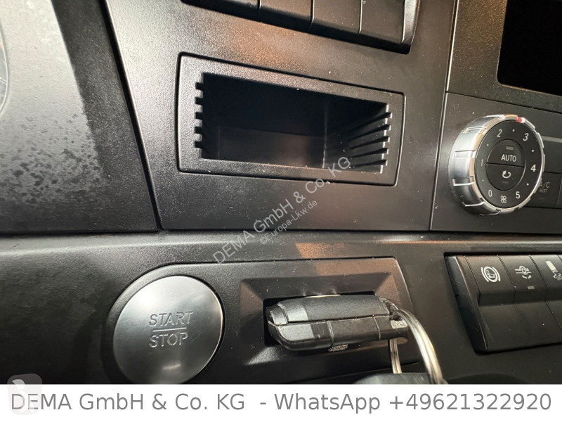 شاحنة Mercedes...