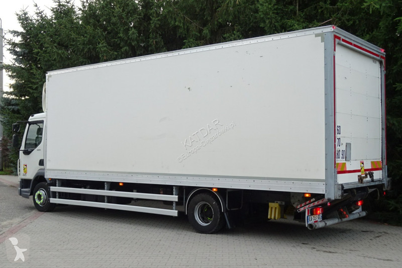 شاحنة DAF LF 220 Euro 6 kontener 18p winda...