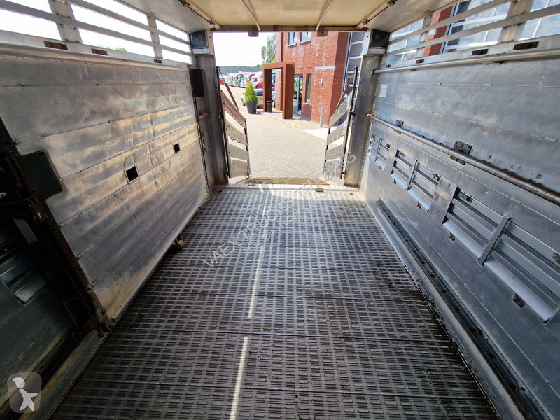 شاحنة Iveco 75.190 - Finkl Livestock 1 deck -...