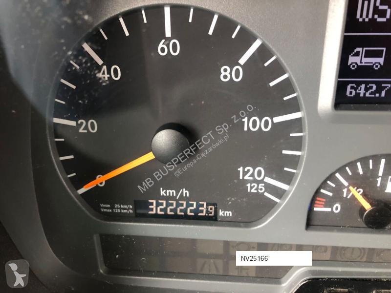 Vrachtwagen Mercedes 1829 18 europalet