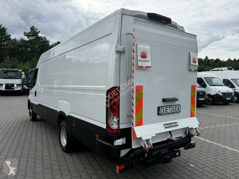 Camión Iveco 50C18 V
