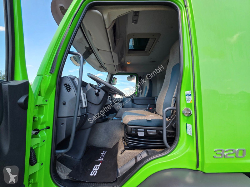 شاحنة Volvo 320 / Ladebordwand