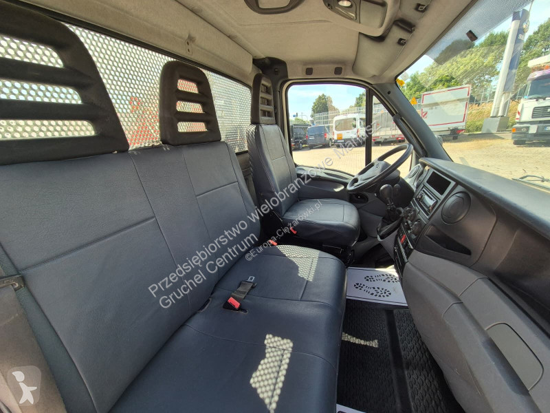 Samochód dostawczy Iveco Daily 65C18