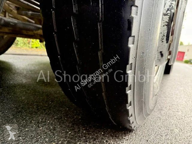 Camion Mercedes 3241 8x4/Abrollkipper+Fassi...