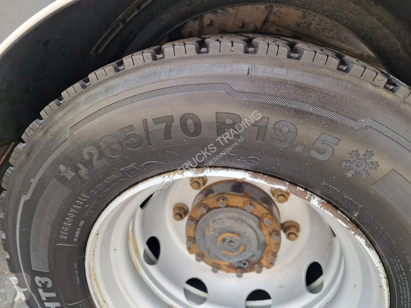 Грузовик Volvo 12250 - Carrier Supra 550 Nordic...