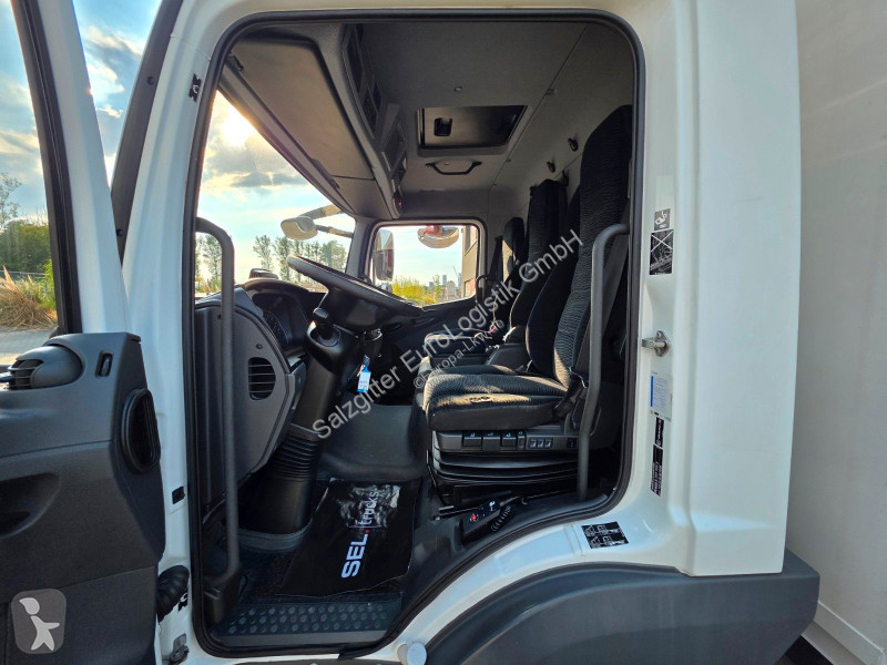 Vrachtwagen Mercedes 818 | 3 Sitzen | Ladebordwand