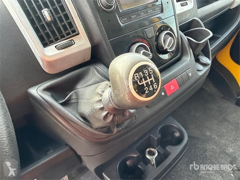 Вантажівка Fiat Van Truck