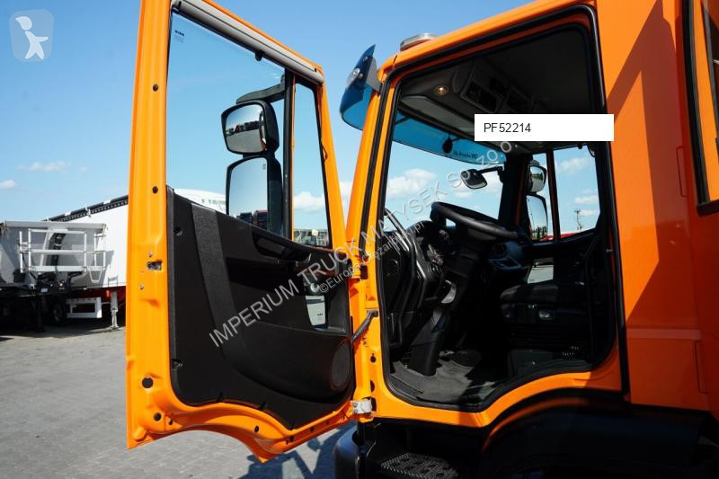 Camión Iveco EUROCARGO / LAWETA HYDRAULICZNA /...