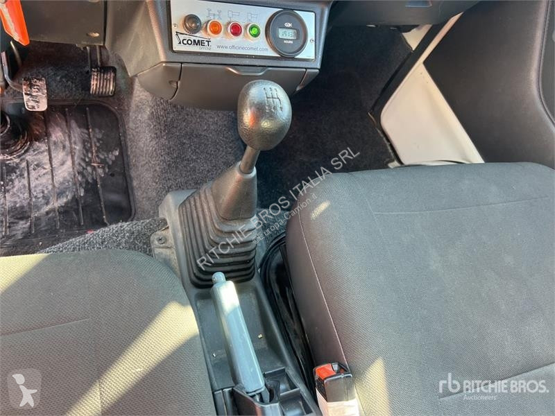 Kamion Comet New Esk 14 14 m on Piaggio Porter...