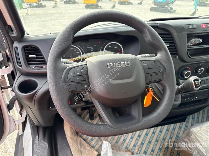 Camion Iveco Palfinger Tunlift 737-500 5 m on...
