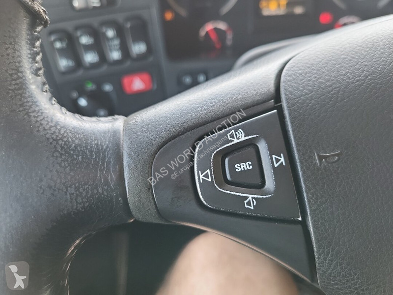 Camião Scania 320