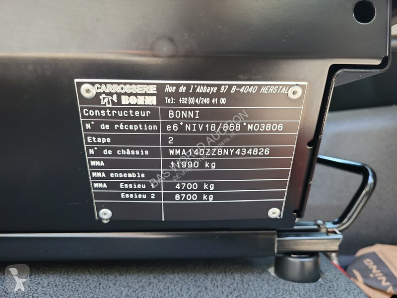 Lastbil MAN 12.220
