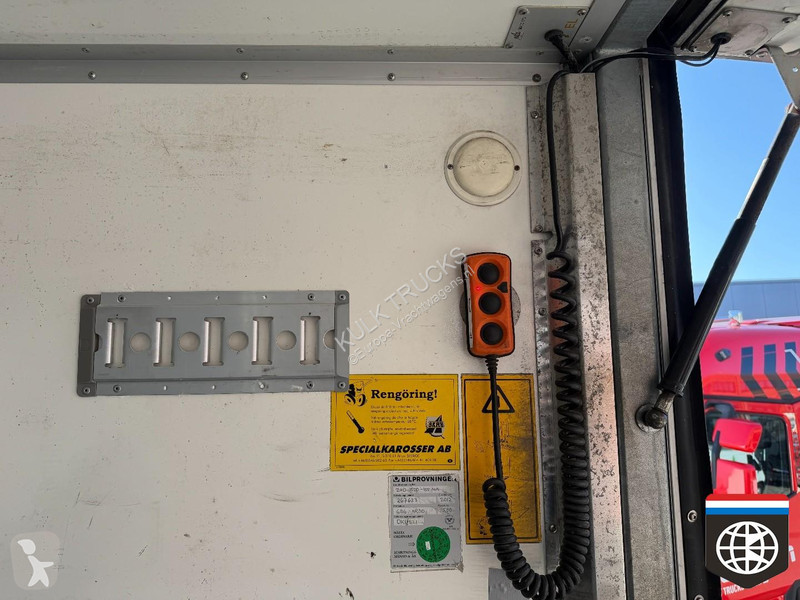 Vrachtwagen Volvo 460 Sleeping cab Storage box...
